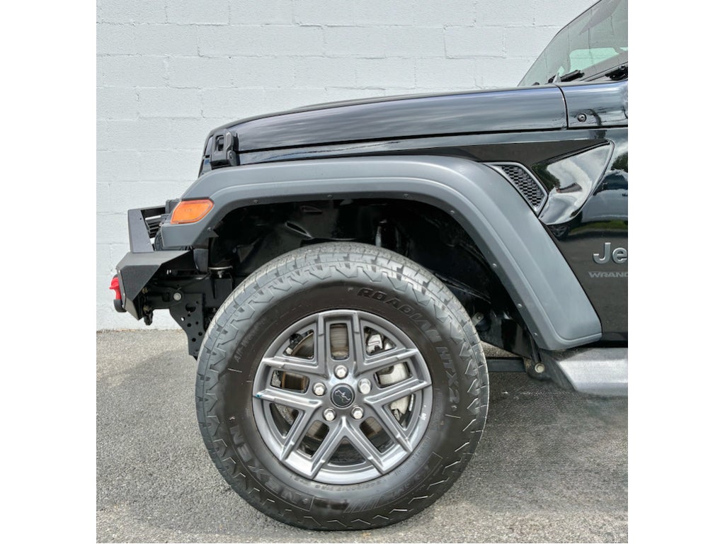 2025 Jeep Wrangler 4-Door Summit 4x4