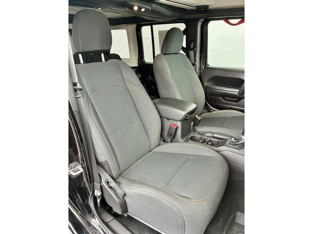 2025 Jeep Wrangler 4-Door Summit 4x4