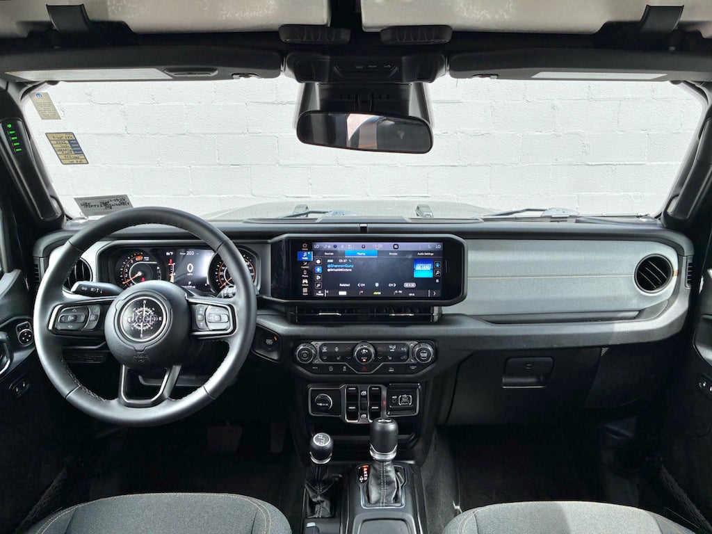 2025 Jeep Wrangler 4-Door Summit 4x4