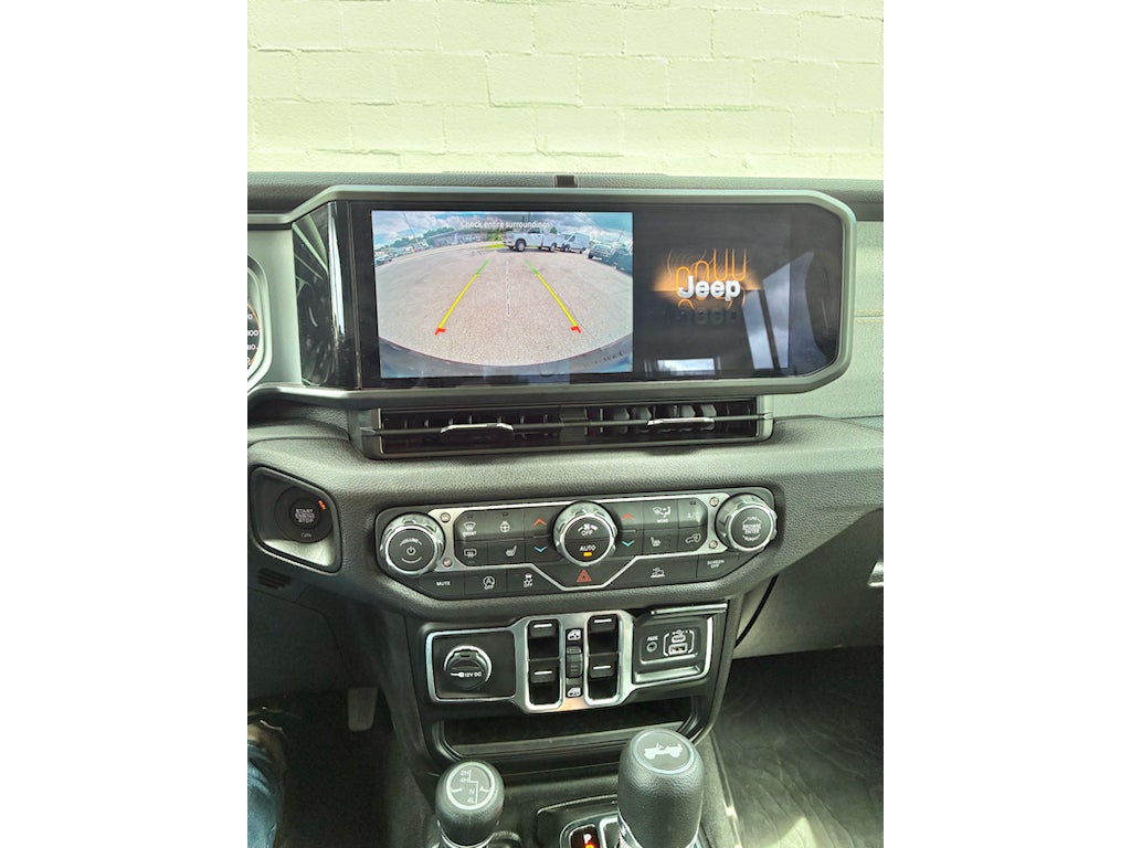 2025 Jeep Wrangler 4-Door Summit 4x4