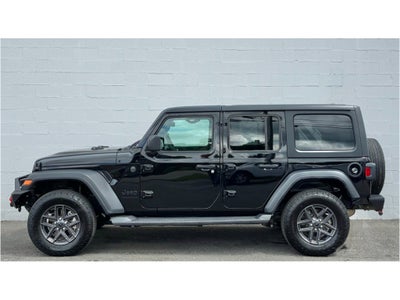 2025 Jeep Wrangler 4-Door Summit 4x4