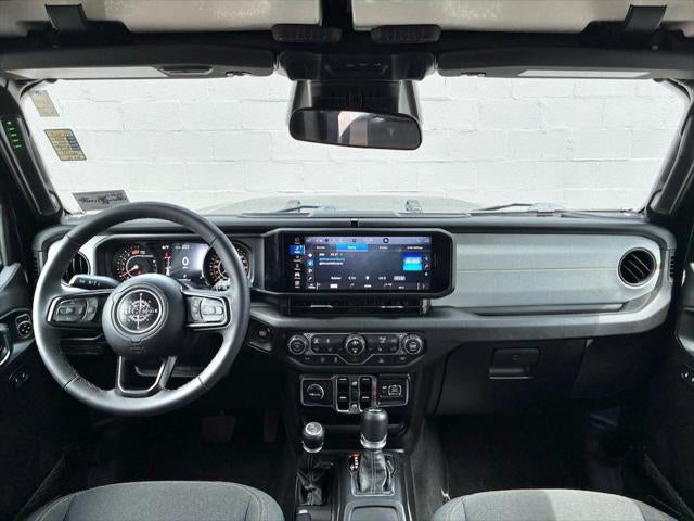 2025 Jeep Wrangler 4-Door Summit 4x4