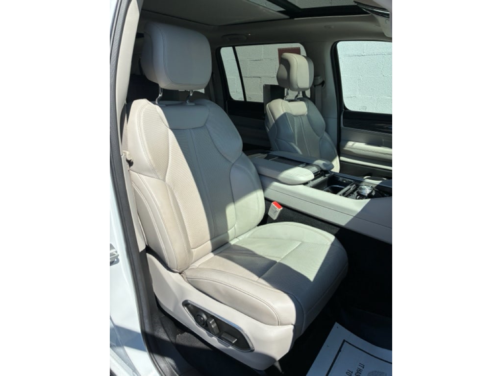 2022 Jeep Wagoneer Series III 4x4