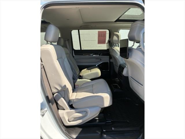 2022 Jeep Wagoneer Series III 4x4