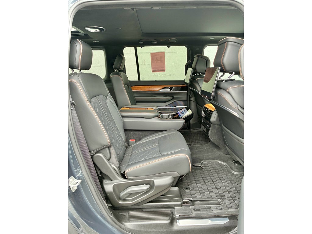 2025 Jeep Grand Wagoneer Series III 4x4