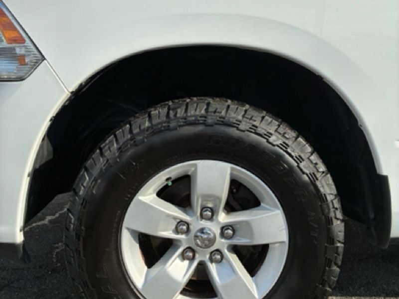 2019 RAM 1500 Classic Express Quad Cab 4x4 6'4' Box