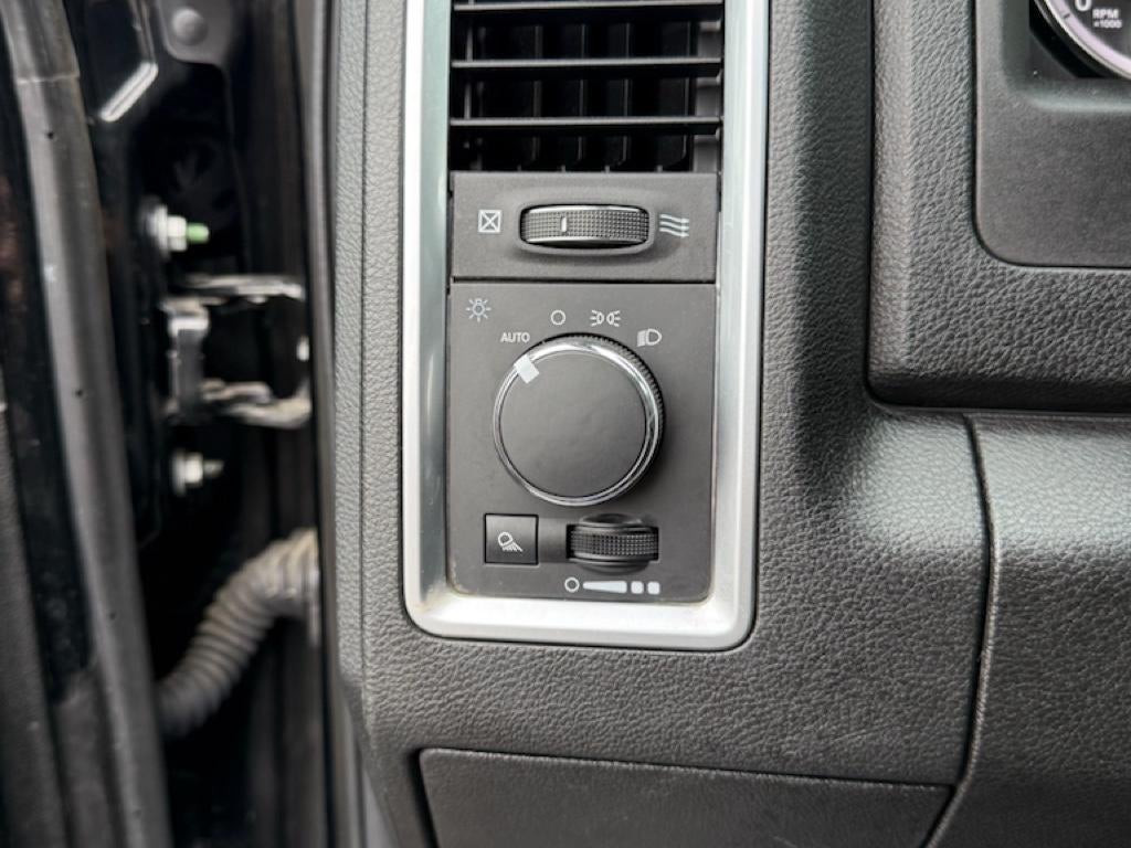 2024 RAM 1500 Classic SLT Quad Cab 4x4 6'4' Box