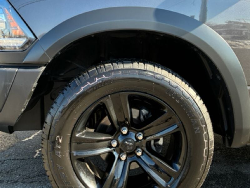 2024 RAM 1500 Classic Warlock Crew Cab 4x4 5'7' Box