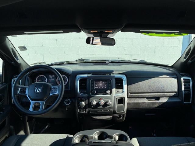 2024 RAM 1500 Classic Warlock Crew Cab 4x4 5'7' Box