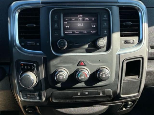 2024 RAM 1500 Classic Warlock Crew Cab 4x4 5'7' Box