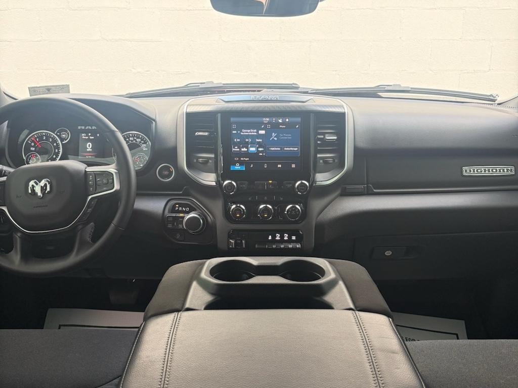 2025 RAM 1500 Big Horn Crew Cab 4x4 5'7' Box