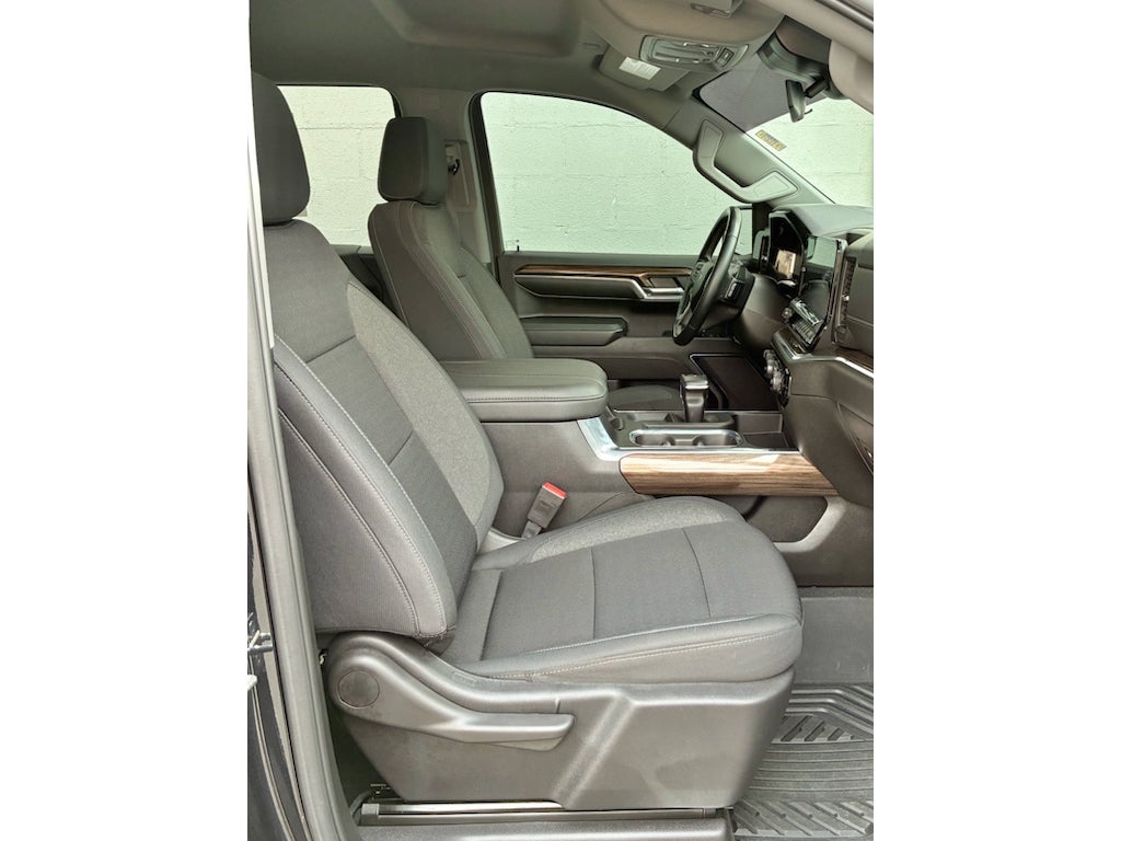 2024 Chevrolet Silverado 1500 4WD Crew Cab Short Bed RST