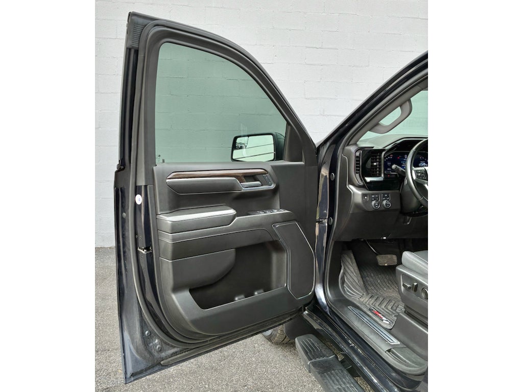 2024 Chevrolet Silverado 1500 4WD Crew Cab Short Bed RST