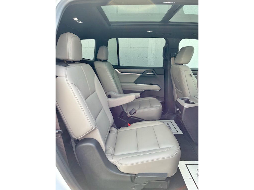 2024 GMC Acadia AWD Elevation