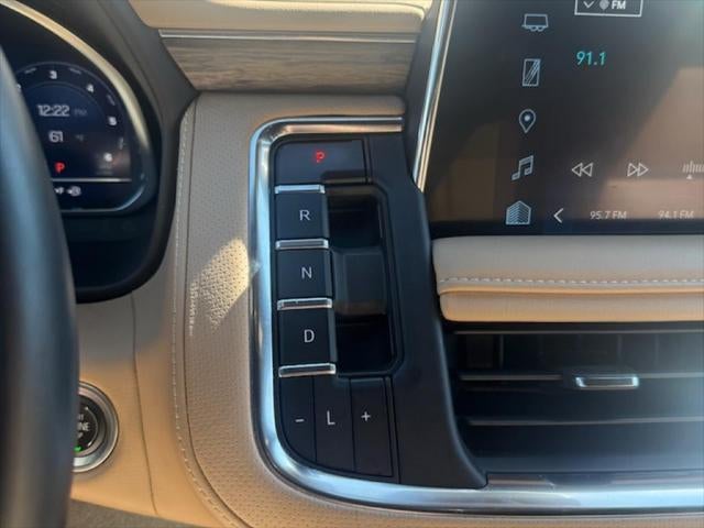 2024 Chevrolet Suburban 4WD Premier