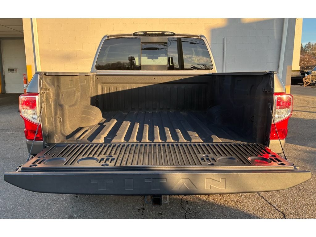 2019 Nissan TITAN S