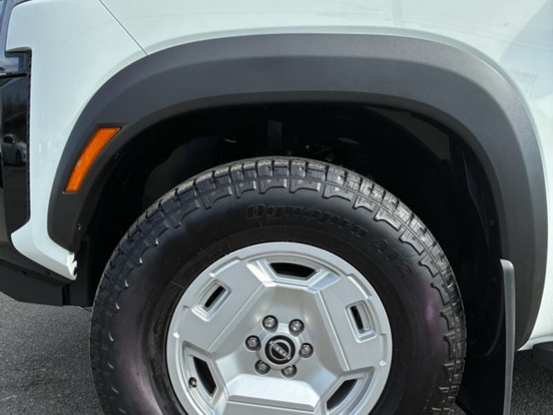 2024 Nissan Frontier Crew Cab SV 4x4