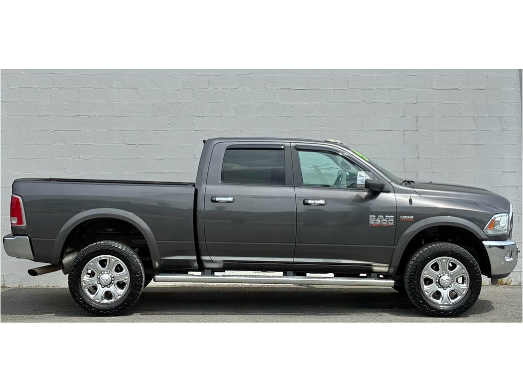 2018 RAM 2500 Laramie Crew Cab 4x4 6'4' Box