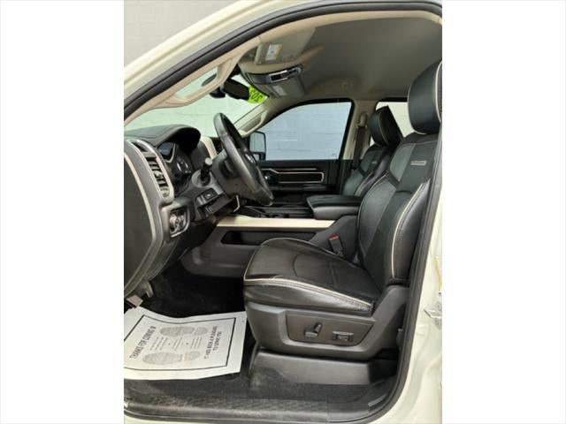 2024 RAM 2500 Laramie Crew Cab 4x4 6'4' Box