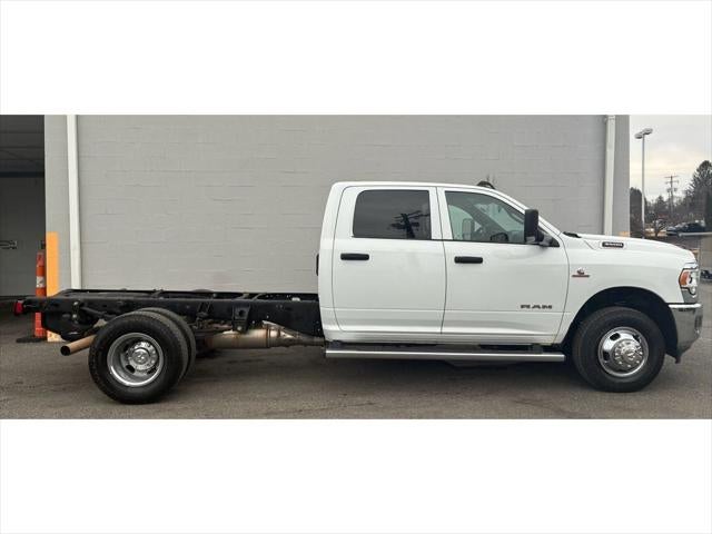 2022 RAM 3500 Chassis Tradesman/SLT/Laramie/Limited
