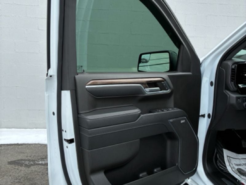 2024 Chevrolet Silverado 1500 4WD Crew Cab Short Bed LT Trail Boss