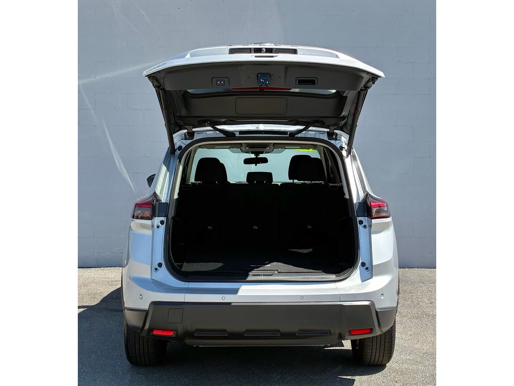 2025 Nissan Rogue SV FWD