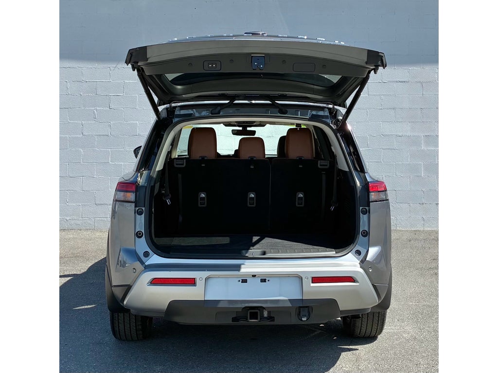 2023 Nissan Pathfinder Platinum 4WD