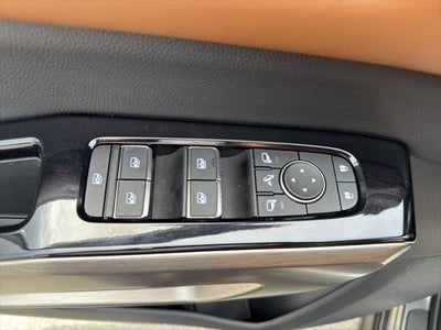 2023 Nissan Pathfinder Platinum 4WD