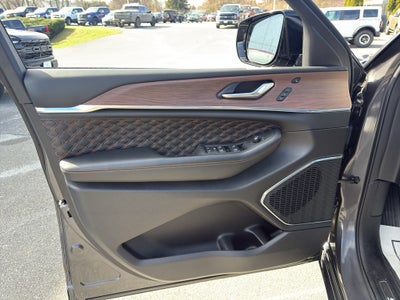 2025 Jeep Grand Cherokee Summit