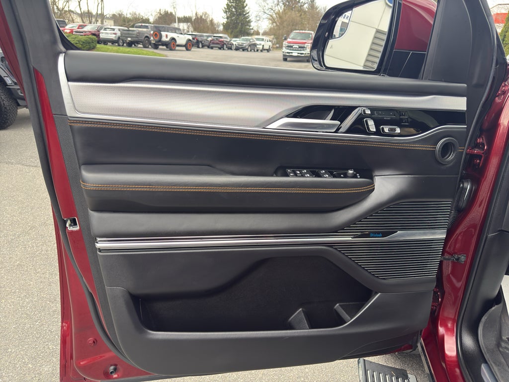 2022 Jeep Grand Wagoneer Series III