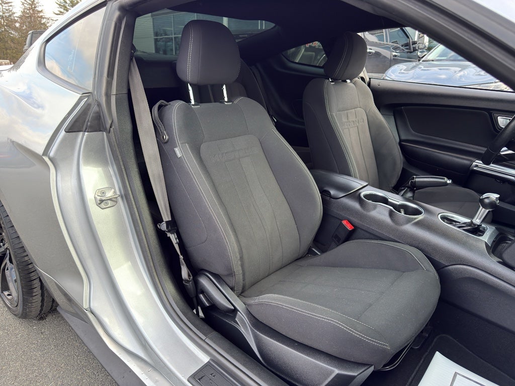 2020 Ford Mustang EcoBoost