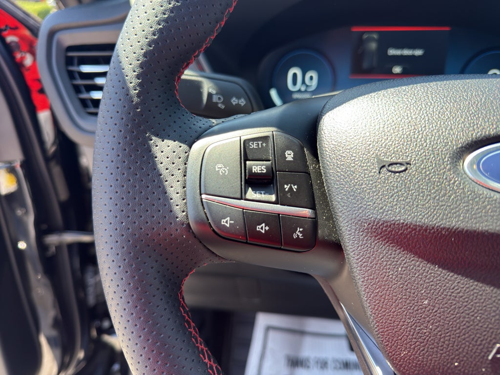 2025 Ford Escape ST-Line Elite