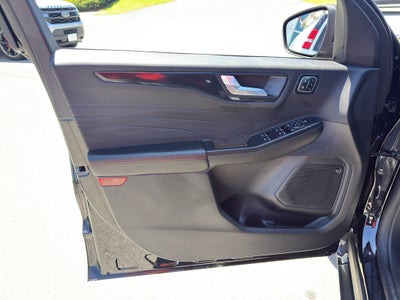 2025 Ford Escape ST-Line Elite