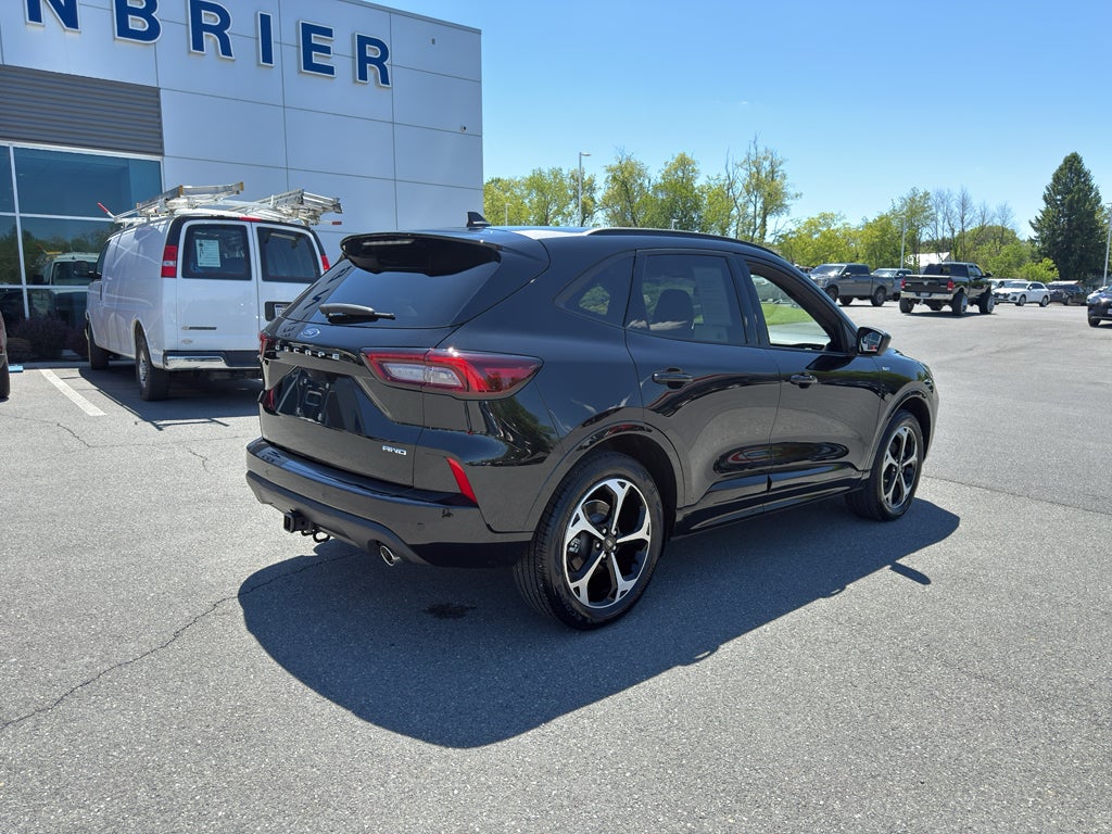 2025 Ford Escape ST-Line Elite