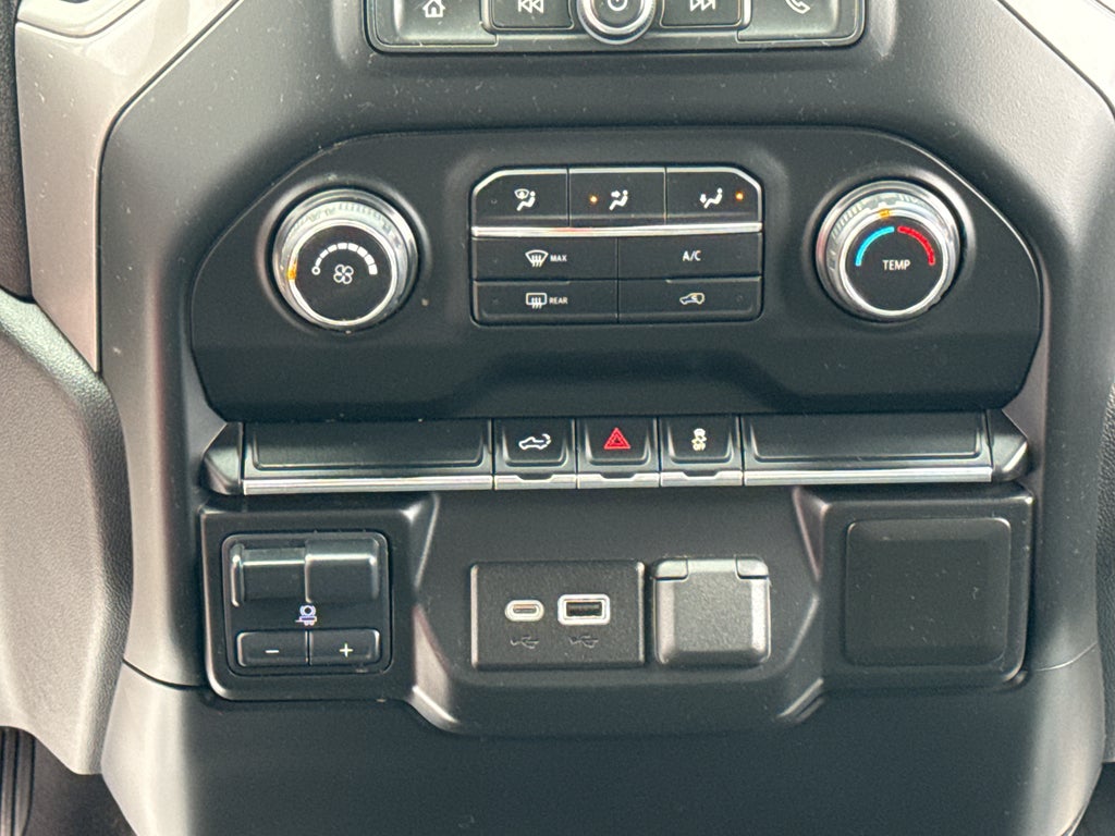 2021 Chevrolet Silverado Custom