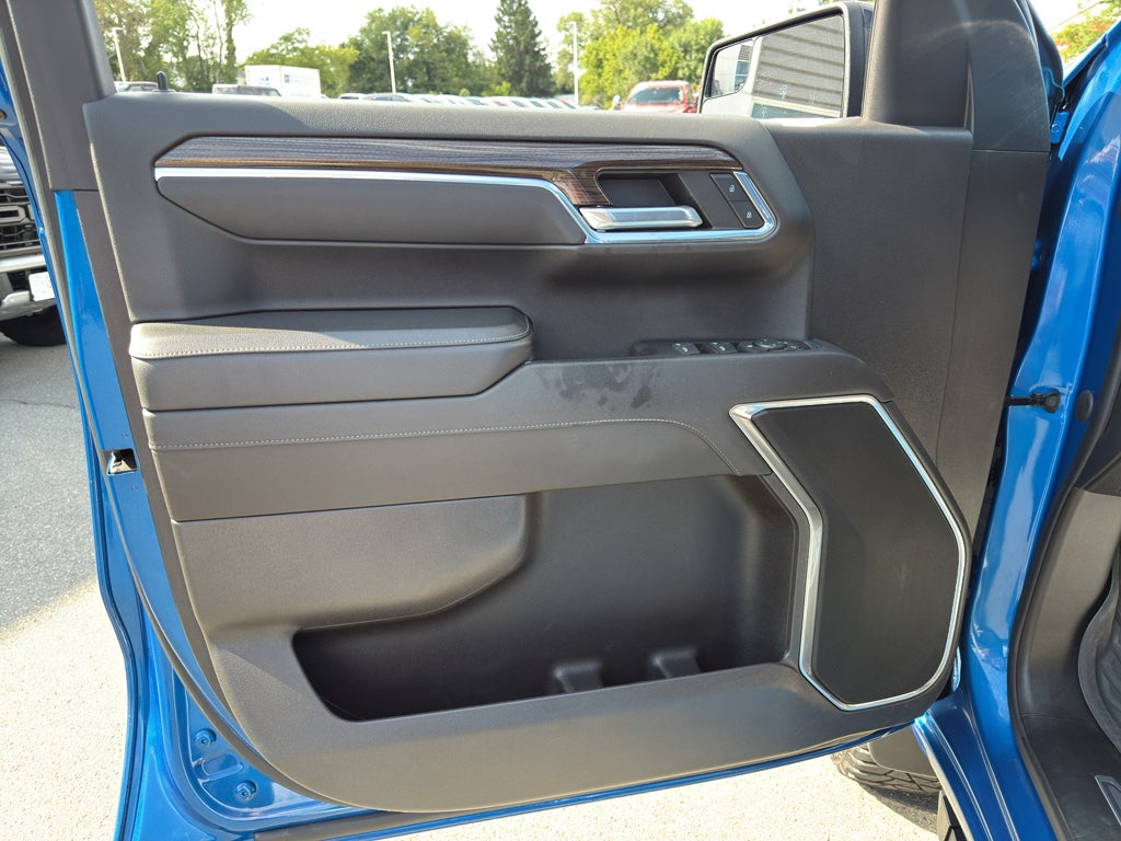 2023 Chevrolet Silverado RST