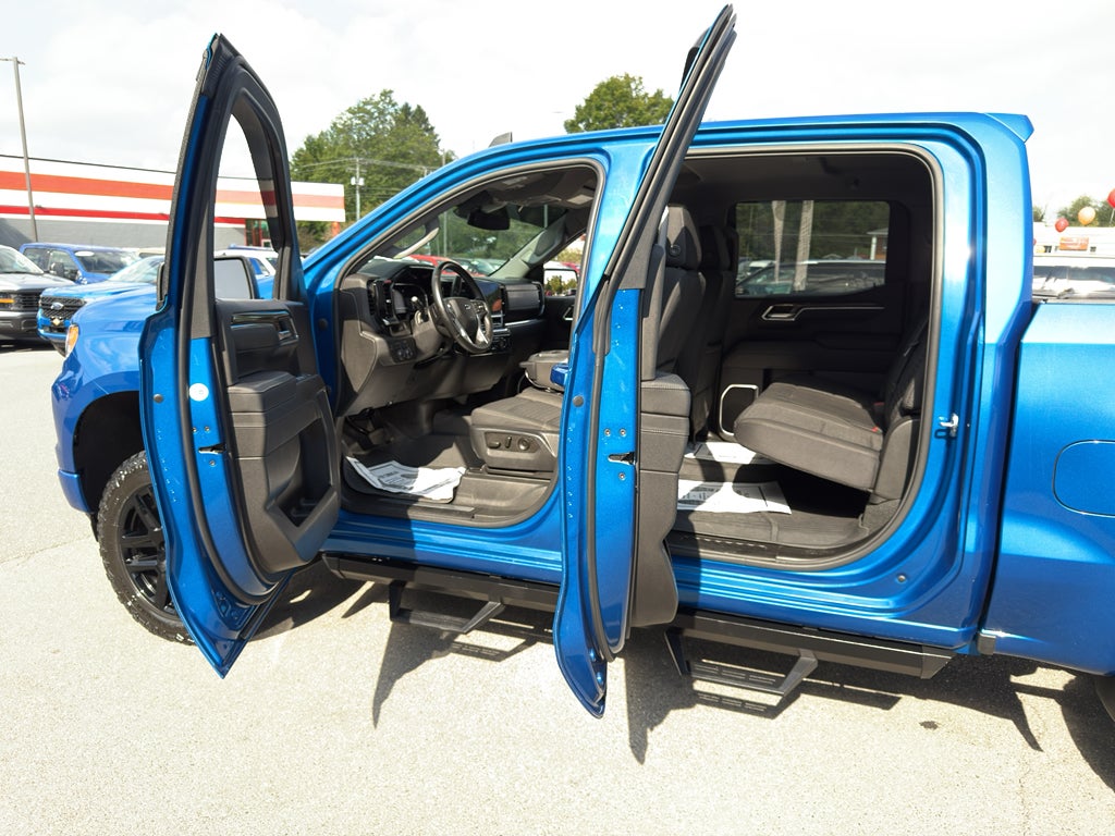 2023 Chevrolet Silverado RST