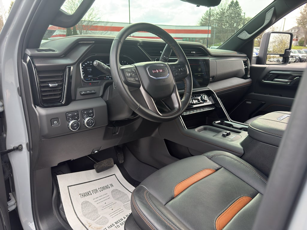 2025 GMC Sierra AT4
