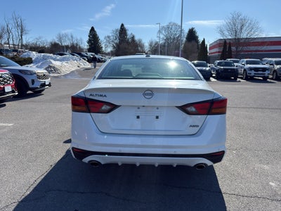 2025 Nissan Altima SV