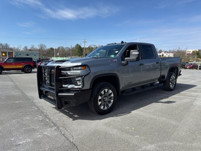 2025 Chevrolet Silverado Custom