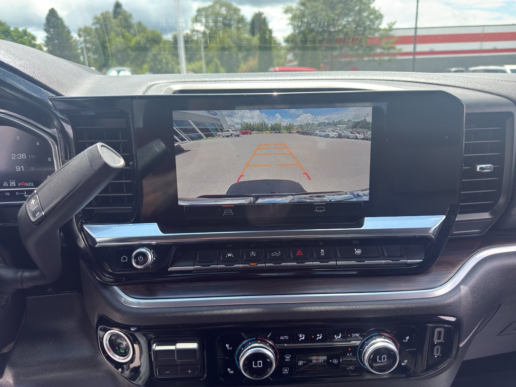 2025 GMC Sierra SLT