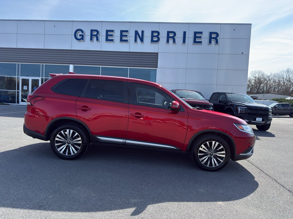 2020 Mitsubishi Outlander ES