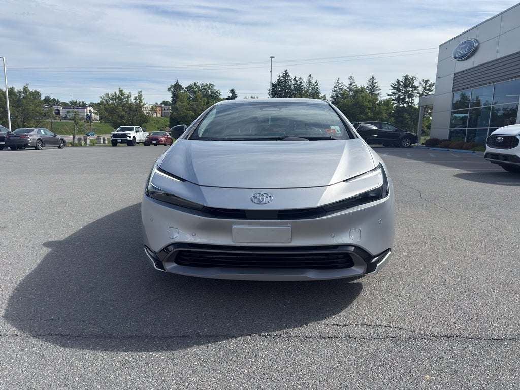 2025 Toyota Prius XLE