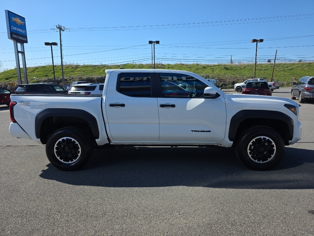 2024 Toyota Tacoma 4WD SR5