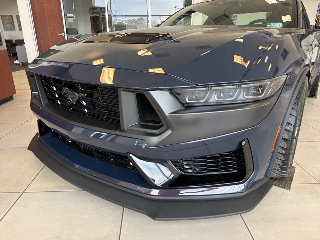 2024 Ford Mustang Dark Horse