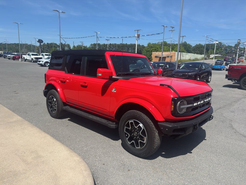 2024 Ford Bronco Outer Banks