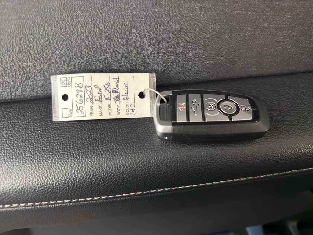 2023 Ford F-250 LARIAT