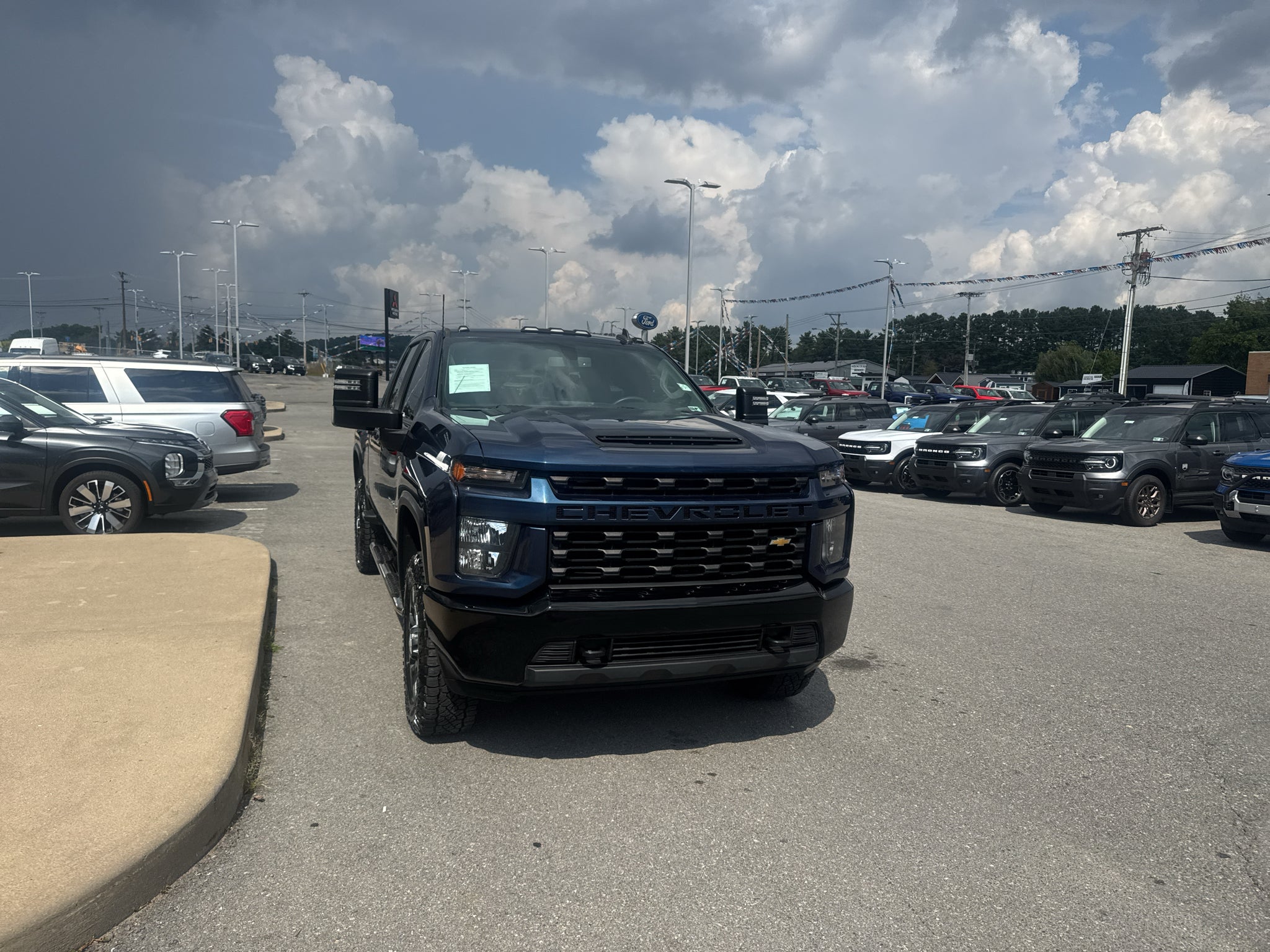 2021 Chevrolet Silverado Custom