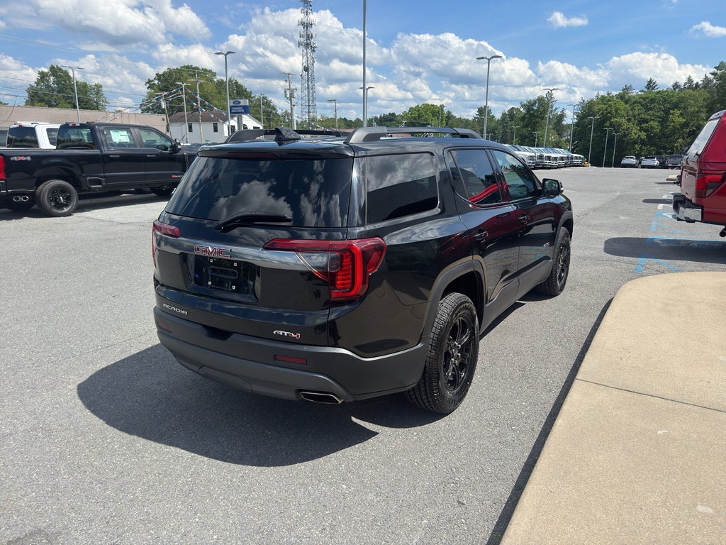 2023 GMC Acadia AT4