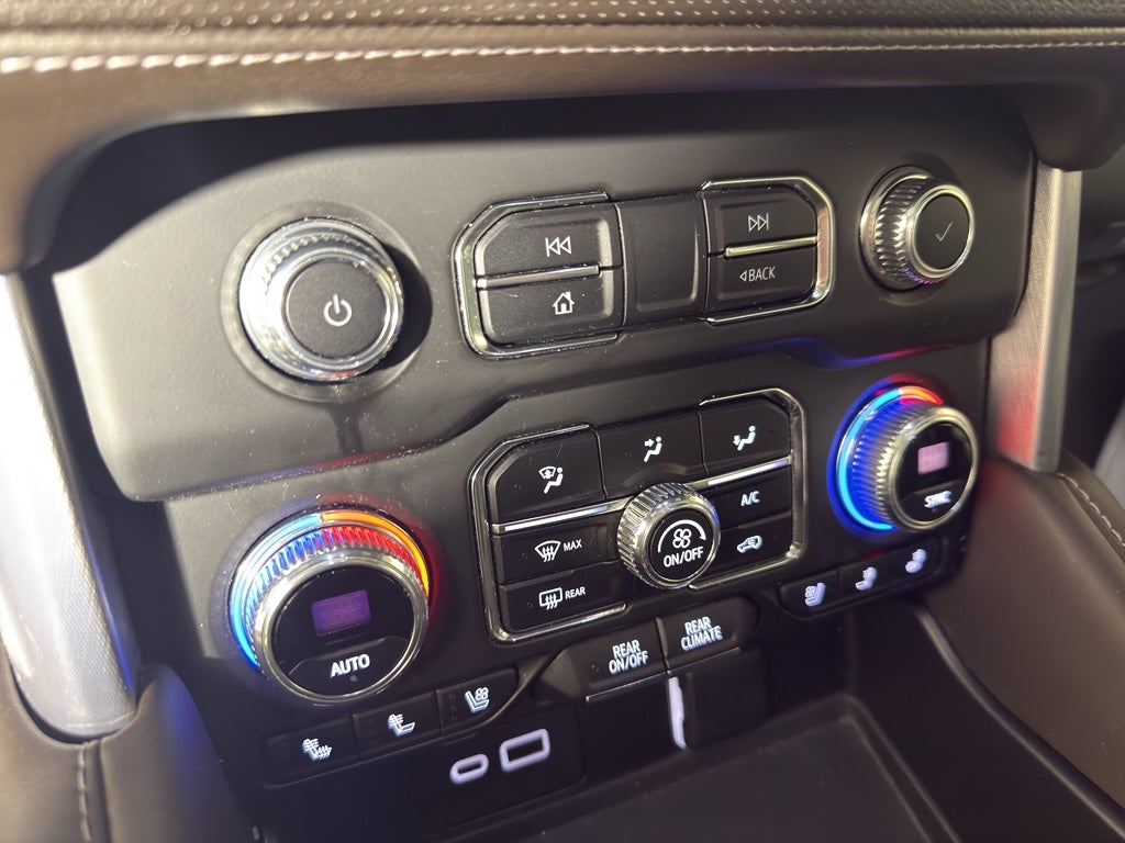 2022 GMC Yukon XL SLT